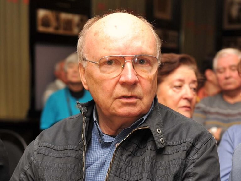 андрей мягков